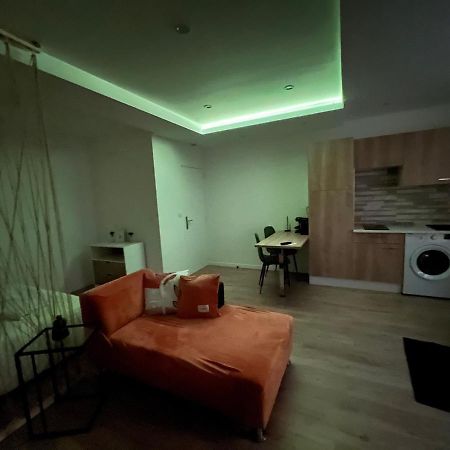 Appartement Luxe Jaune Saint-Etienne  Ngoại thất bức ảnh