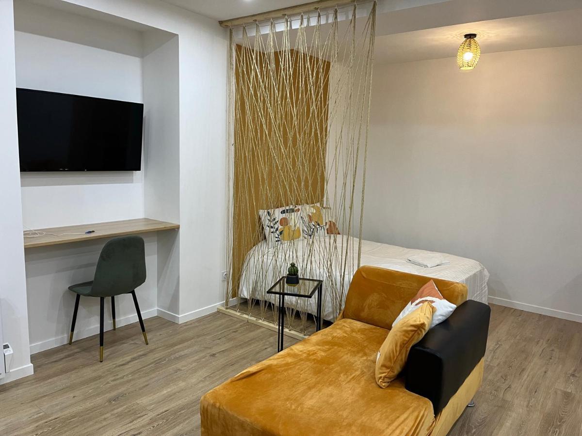 Appartement Luxe Jaune Saint-Etienne  Ngoại thất bức ảnh
