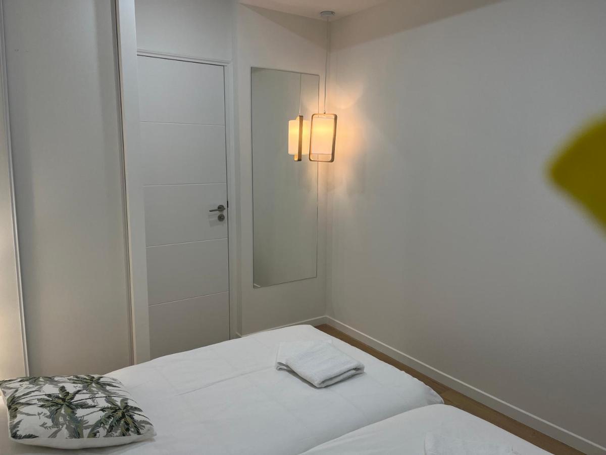 Appartement Luxe Jaune Saint-Etienne  Ngoại thất bức ảnh
