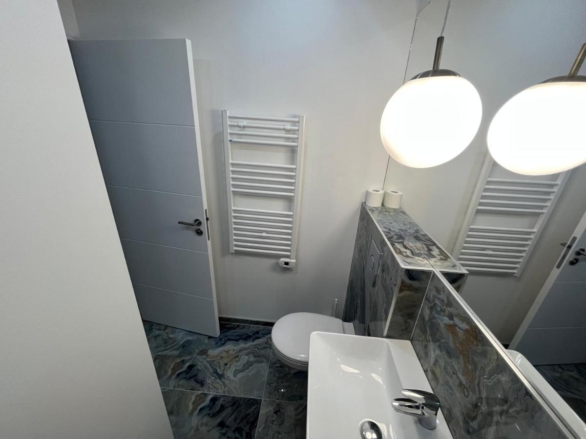 Appartement Luxe Jaune Saint-Etienne  Ngoại thất bức ảnh