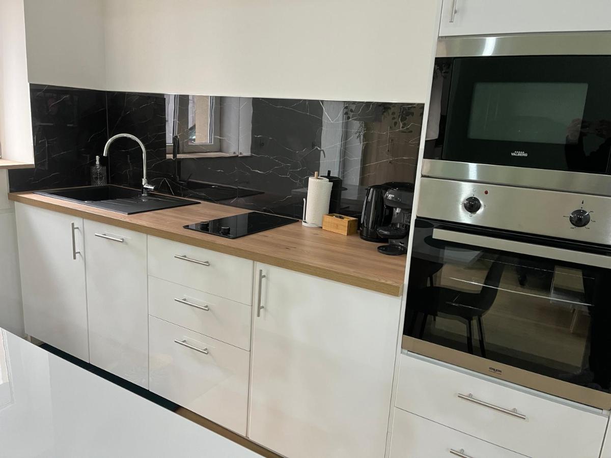 Appartement Luxe Jaune Saint-Etienne  Ngoại thất bức ảnh